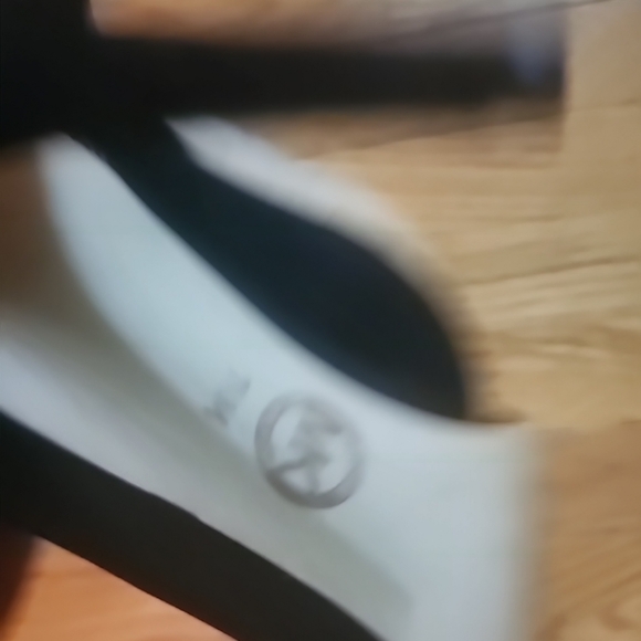 Michael Michael Kors Vivienne Stiletto Heels - Picture 5 of 7